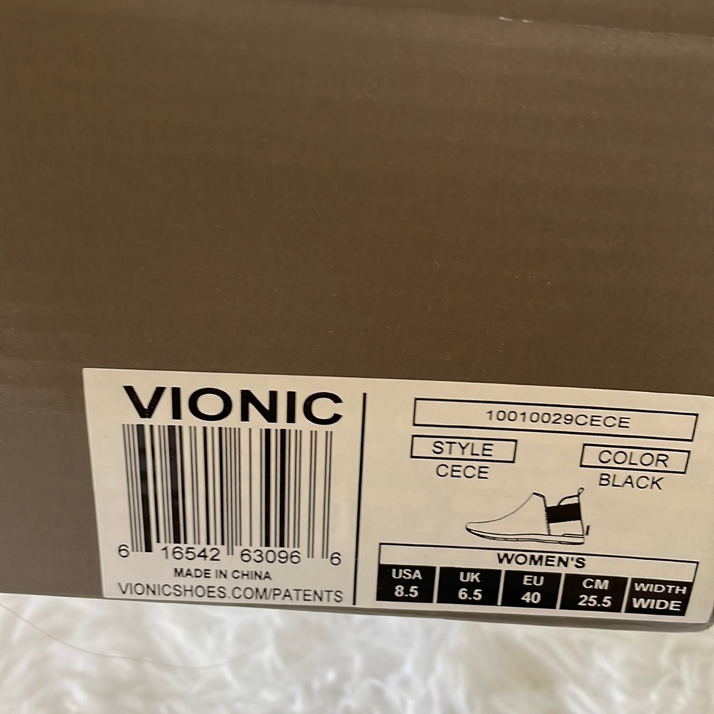 Brand-new vionic size 8 1/2 Wide